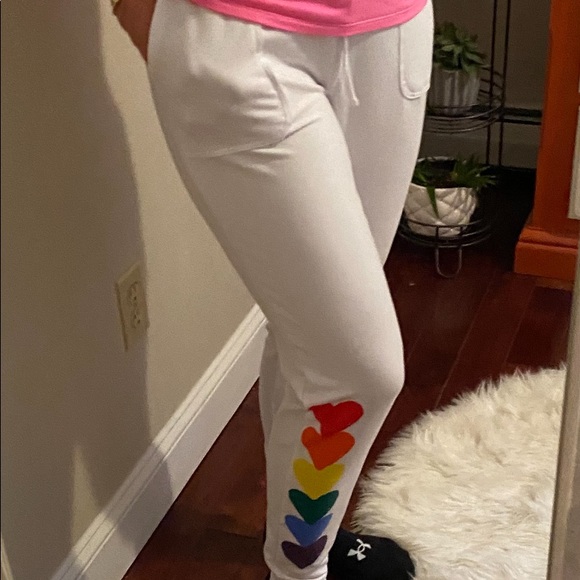 NWOT - Rae Dunn rainbow heart casual joggers Sz S - Picture 3 of 10